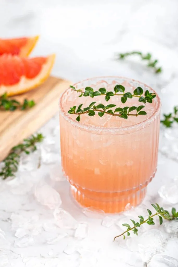 Grapefruit Thyme Fizz